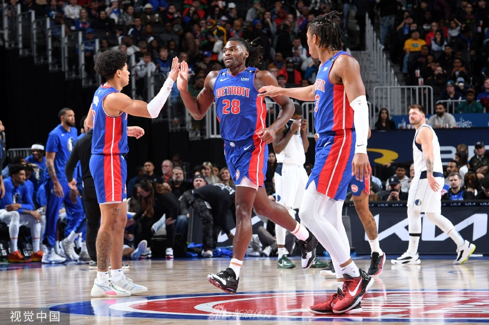 金年会中国站-清晨突围战来临，达拉斯独行侠围绕中超强势反弹，气氛紧张，身体对抗强度拉满(莫兰特我们在西部没有对手)